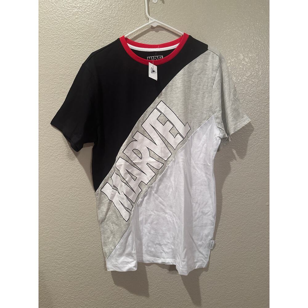 NWT Disney Parks Our Universe Marvel Ringer T-shirt Multi-Color Design Logo M
